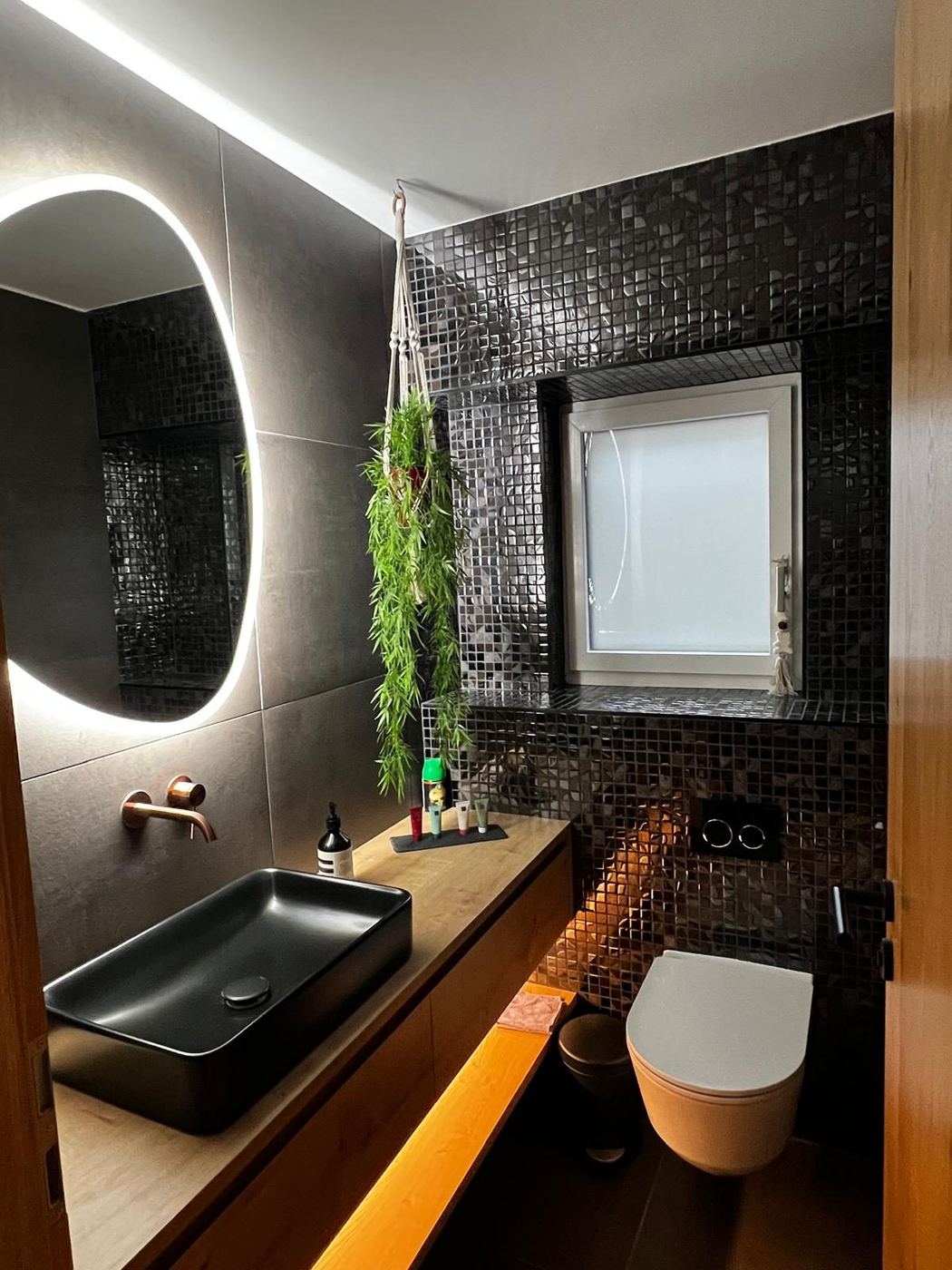 Salle de bain — mosaïque noire
